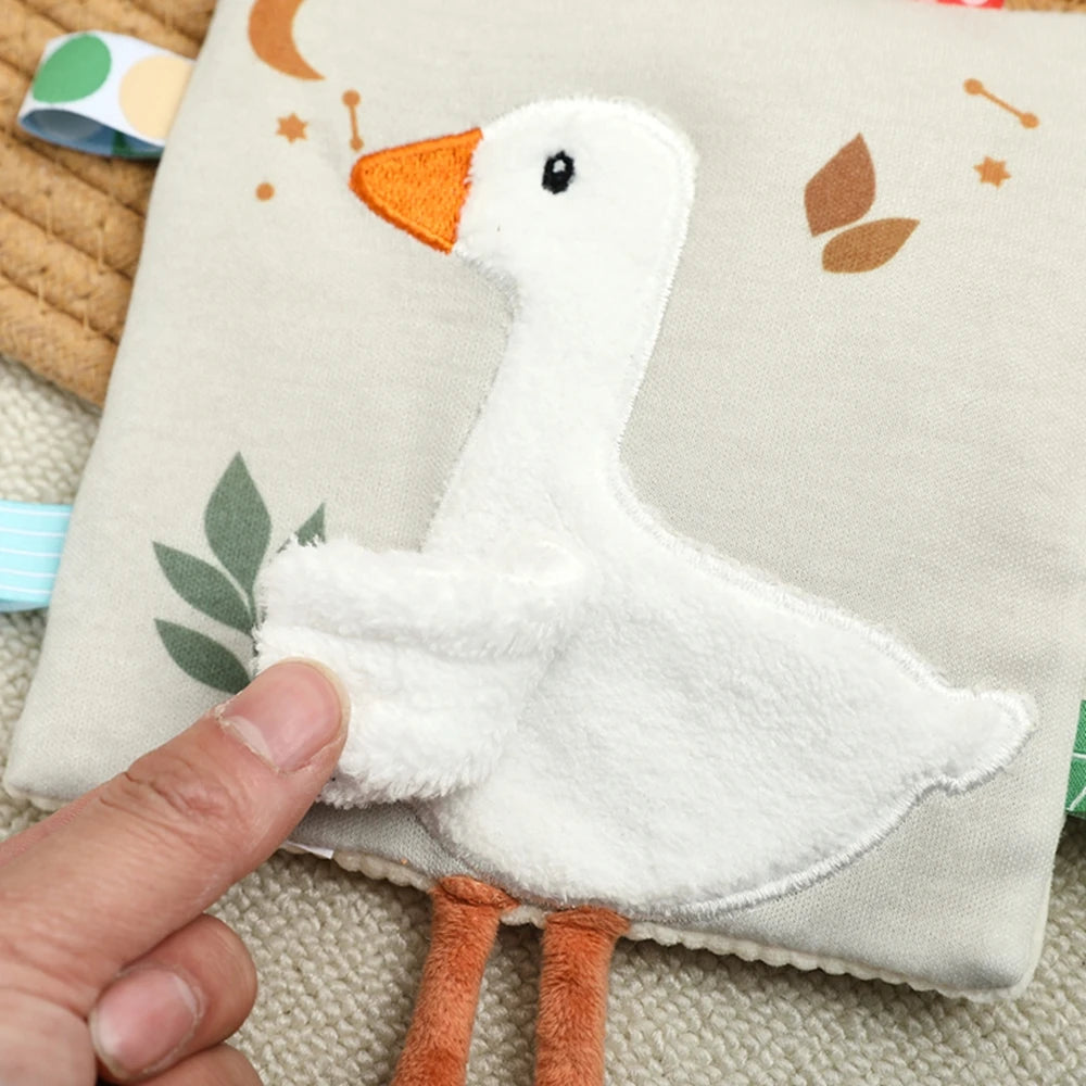 Soft Baby Books toys Montessori 3D Touch Feel High Contrast Cloth Book Sensory Early Learning games for kids Educational toys